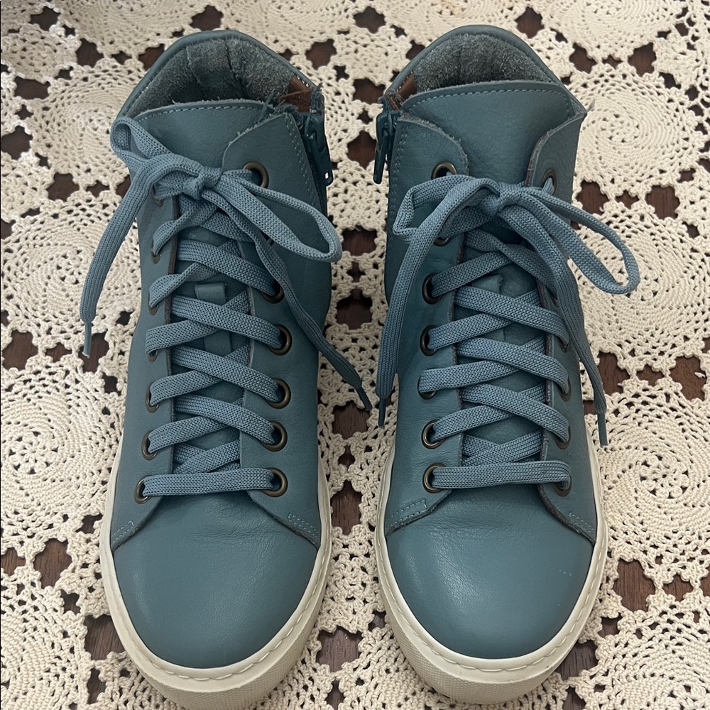 Bueno Women's Leather Lace-Up High Top Sneakers in Teal Size 36